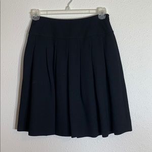 BANANA REPUBLIC High-Wasted Black pleated skirt